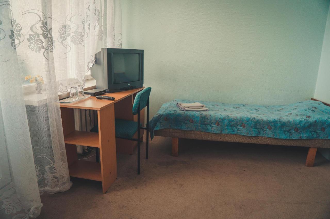 Hotell Paeaesuke Johvi Bagian luar foto